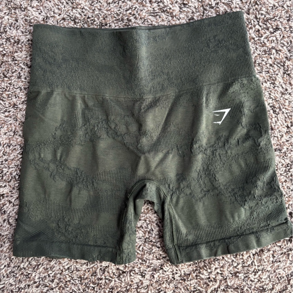 Gymshark Adapt Camo Seamless Moss Olive Shorts - size small